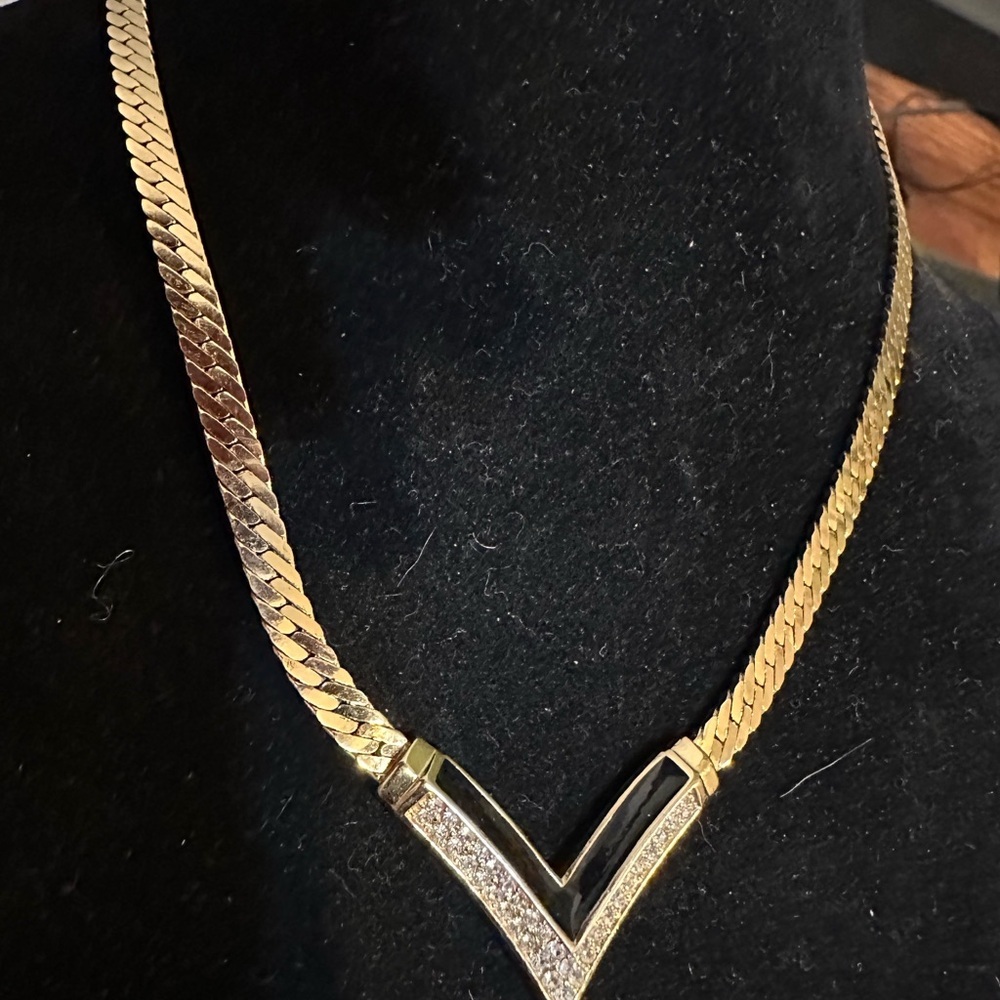 Christian Dior Gold Tone V Pendant Necklace w/ Rhinestones rare 1970’s vintage - Picture 2 of 7